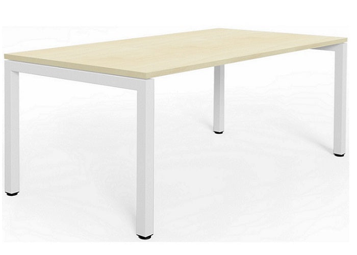 Desk-Plaza-Maple-700x500-1.jpg