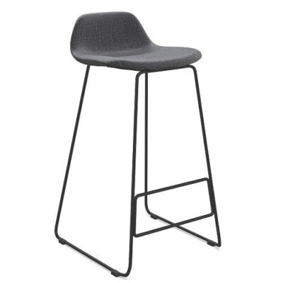 Mozzie_Stool_Black_950J_Frame_Angle_02_web.jpg